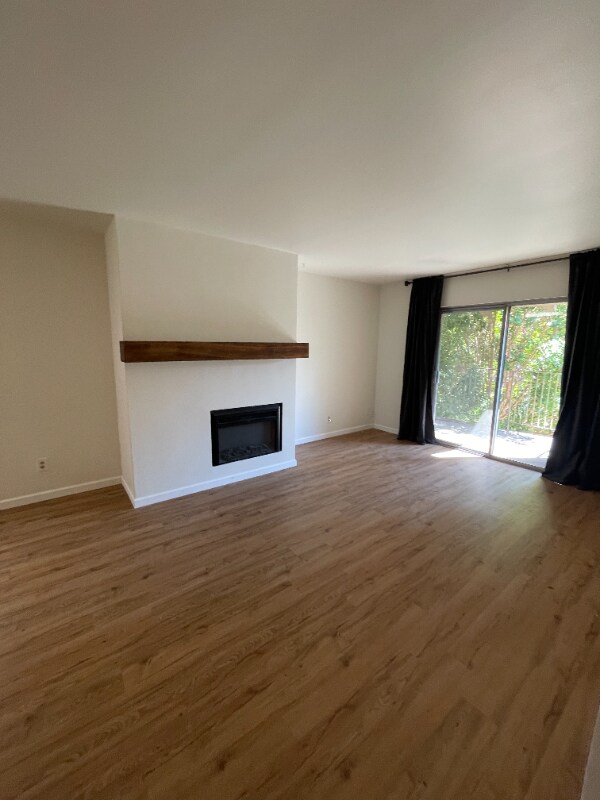 Building Photo - 5525 E Thomas Rd