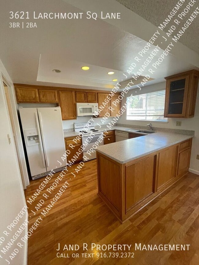 Building Photo - 3621 Larchmont Square Ln