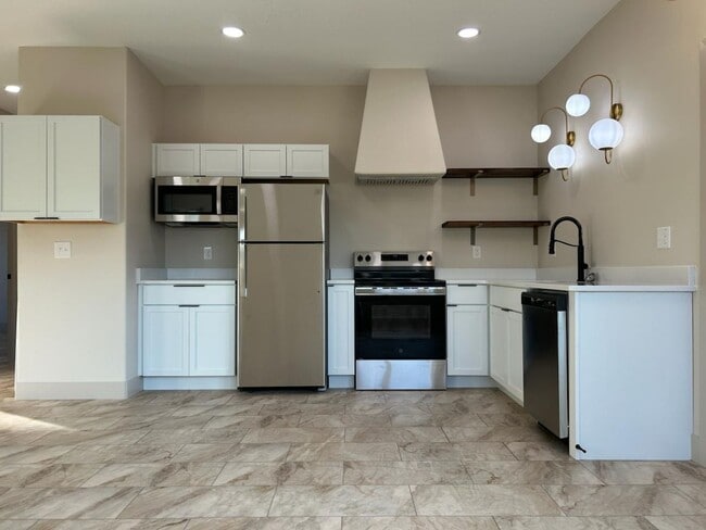 Building Photo - 940 M St SW