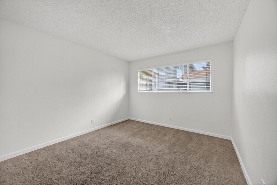 Building Photo - 81 La Fresa Ct