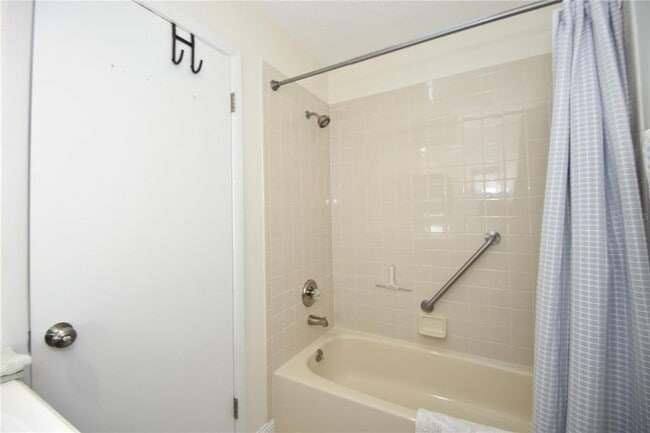 Building Photo - 34 Andover Dr