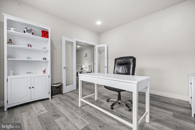 Building Photo - 1814 River Heritage Blvd