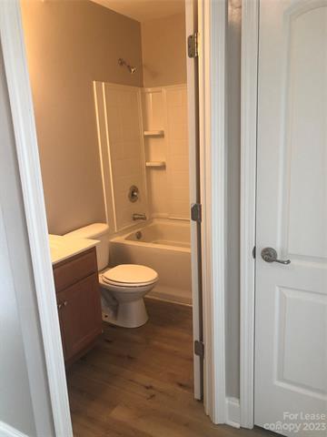 Building Photo - 105 Singleton Rd