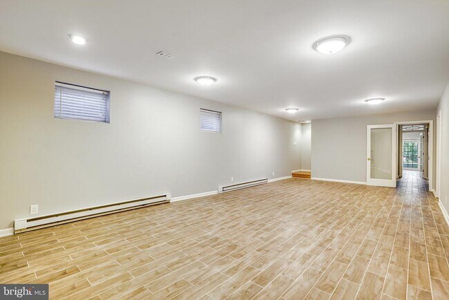 Building Photo - 9801 Orchid Cir