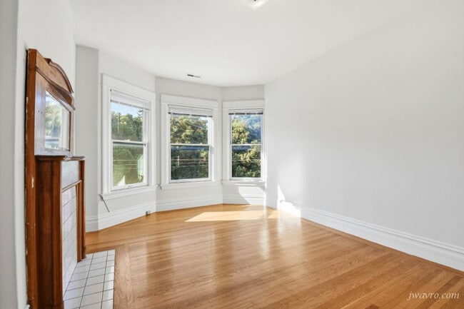 Building Photo - 778 Cole St