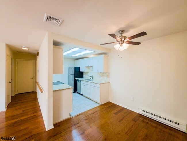 Building Photo - 227C Manchester Ln