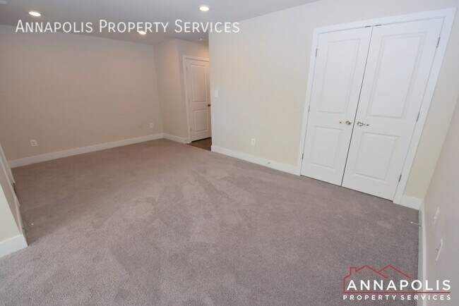 Building Photo - 604 Chalcedony Ln