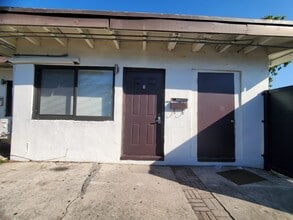 Building Photo - 841 NW 5th Ave
