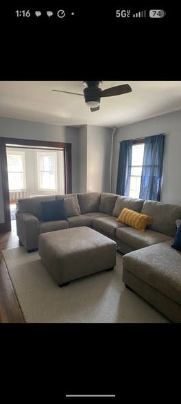 Livingroom - 10 Reservoir St