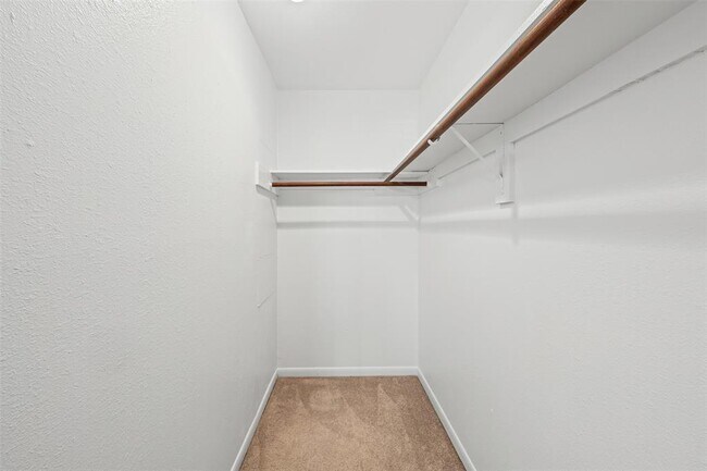 Building Photo - 2313 Paul Revere St