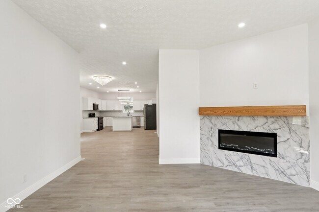 Building Photo - 2728 Carrollton Ave