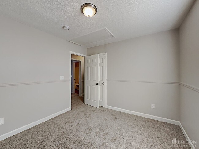 Building Photo - 2608 Misty Cove Pl NE