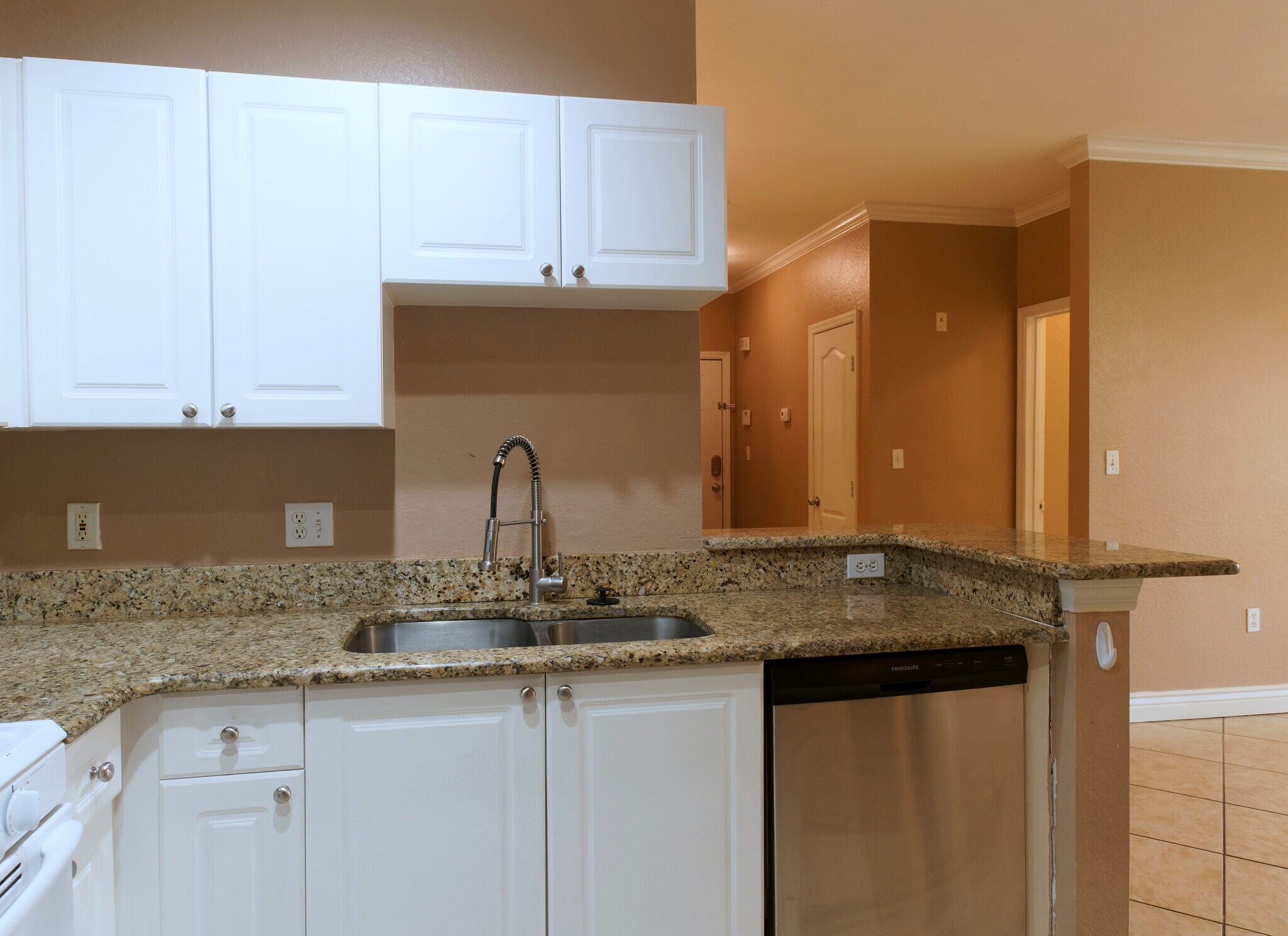Building Photo - 2732 Via Murano #523