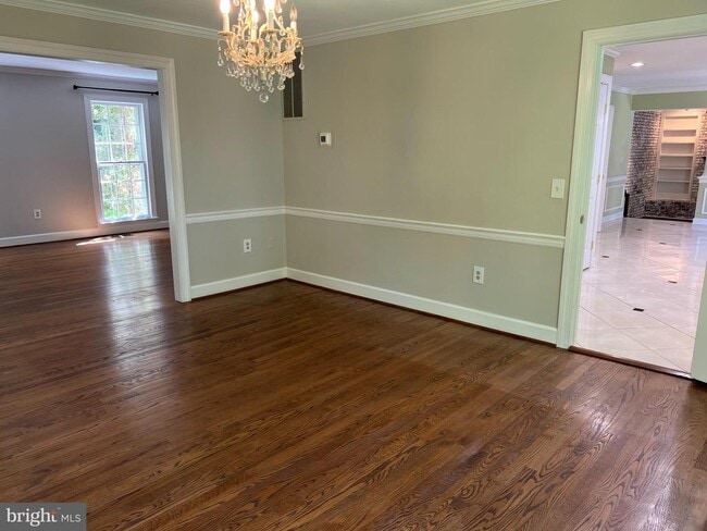 Building Photo - 10220 Cedar Pond Dr