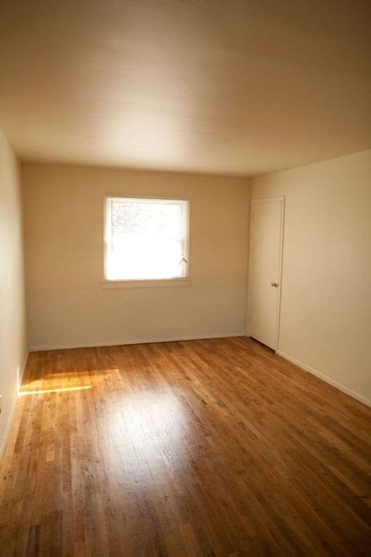 Building Photo - Buena Vista