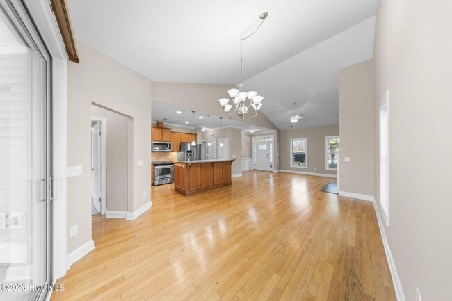 Building Photo - Beautiful 4 bedroom 3 bath home in Compass Pointe