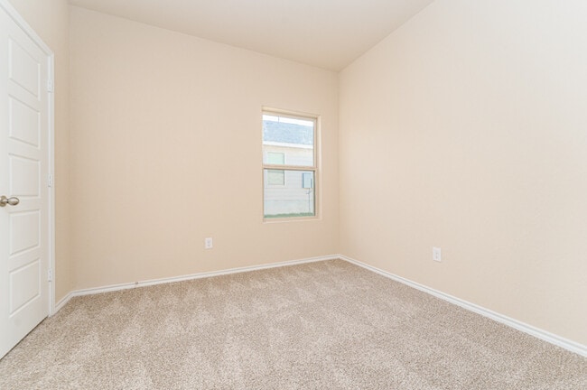 Building Photo - 2020 Cassiopeia Bend