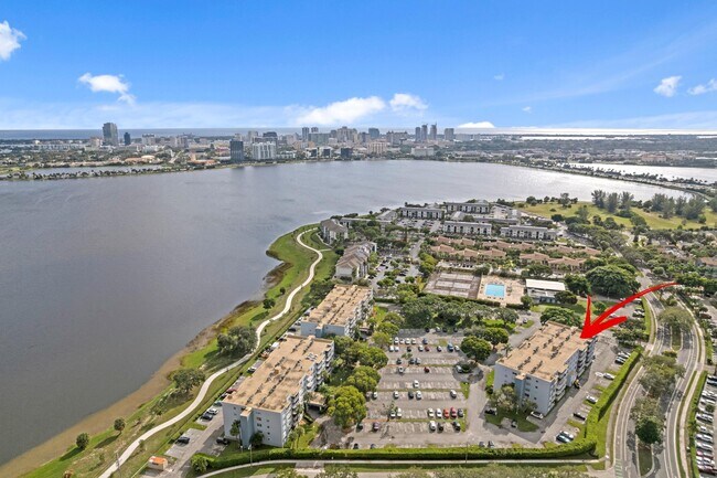 Building Photo - 500 Executive Center Dr