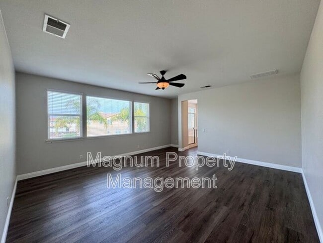 Building Photo - 34333 Northhaven Dr