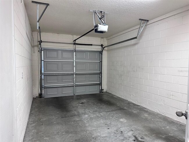 Building Photo - 1603 Chelsea Dr