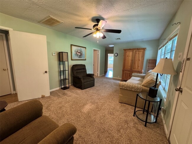 Building Photo - 2300 Bowler Rd