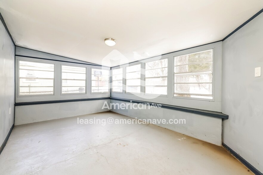 Building Photo - 1936 Litchfield Ave