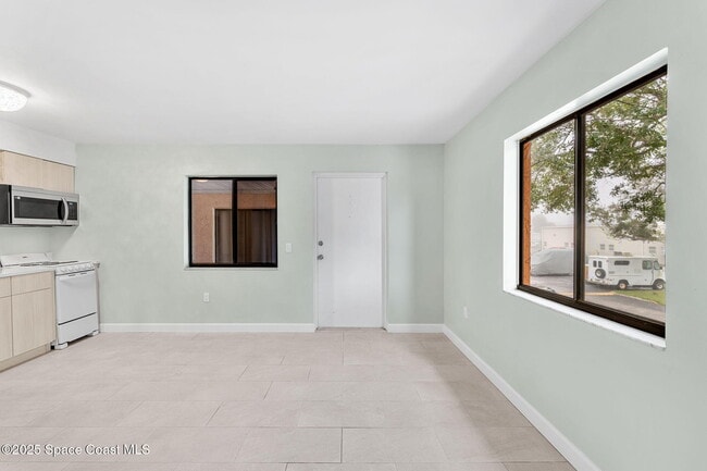 Building Photo - 251 San Juan Cir