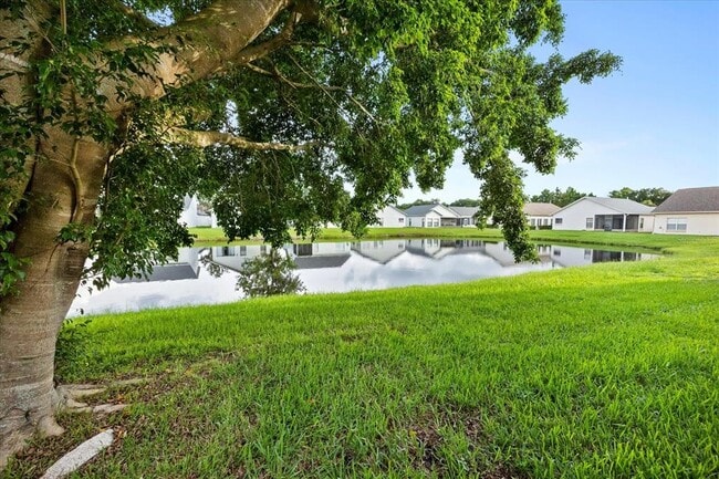 Building Photo - 5802 Parkview Point Dr