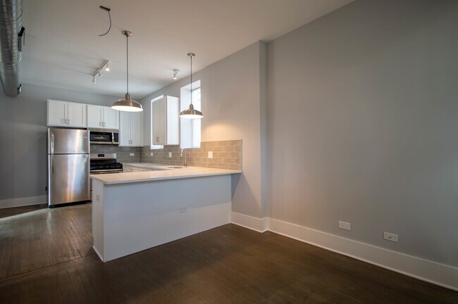 Building Photo - 2117 W 18th St