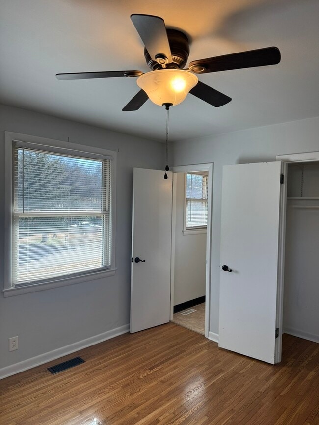 Building Photo - 3830 Bonnacreek Dr