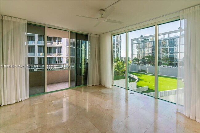 Building Photo - 3400 SW 27th Ave