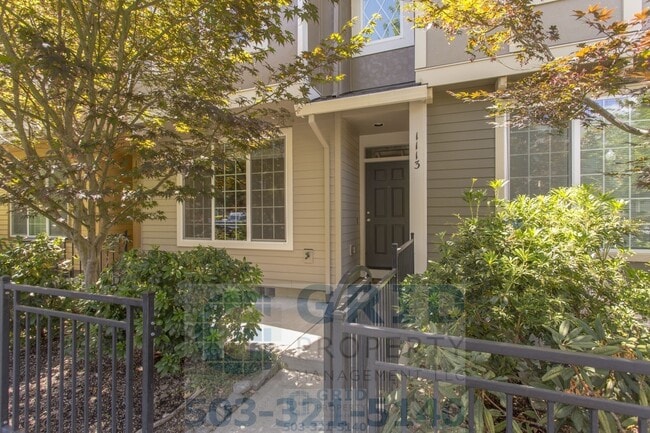 Building Photo - 1113 SE Alika Ave