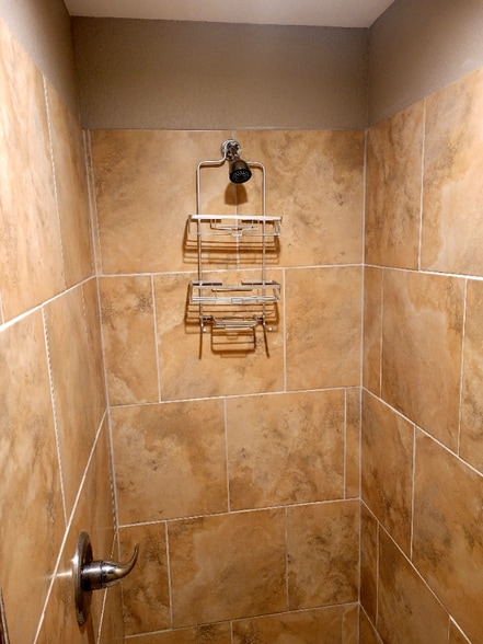 Building Photo - 2301 W James Lee Blvd