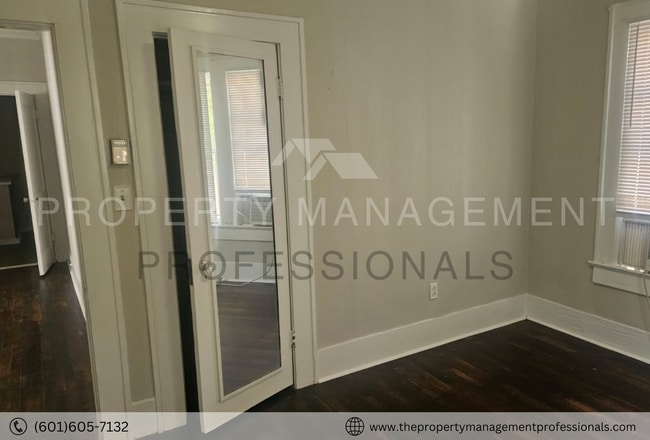 Building Photo - 2308 St. Charles-