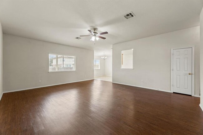 Building Photo - 4807 Golden Gate Dr