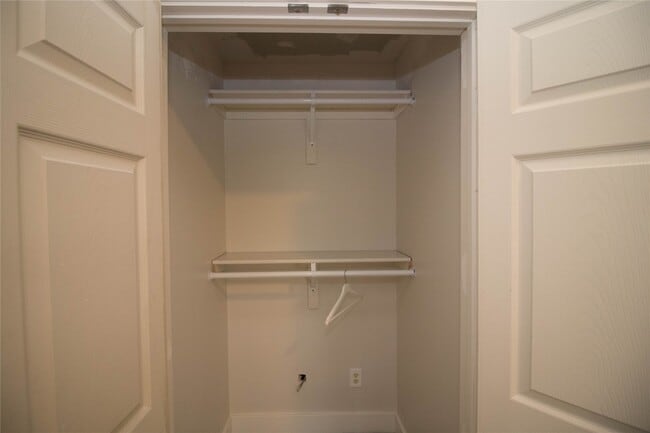 Building Photo - 1318 Ragsdale Ln