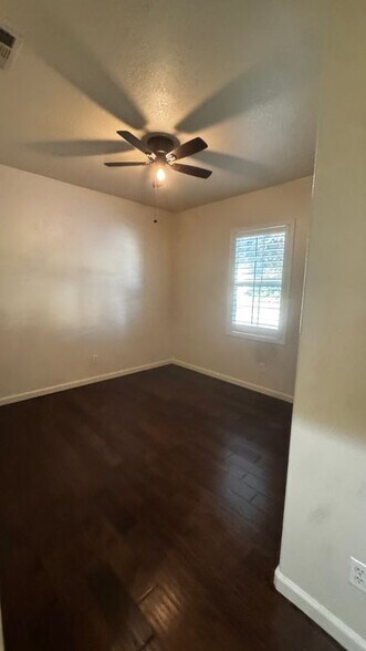 Building Photo - 5419 Woodard Ridge Dr