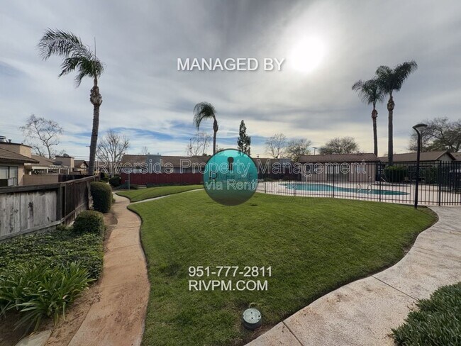 Building Photo - 9505 Arlington Ave