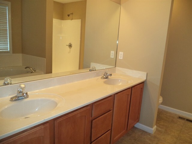 Building Photo - 4905 Sunday Silence Dr