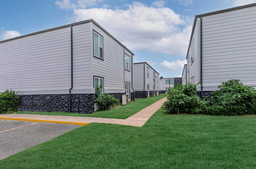 Building Photo - 55 N Ranchwood Blvd