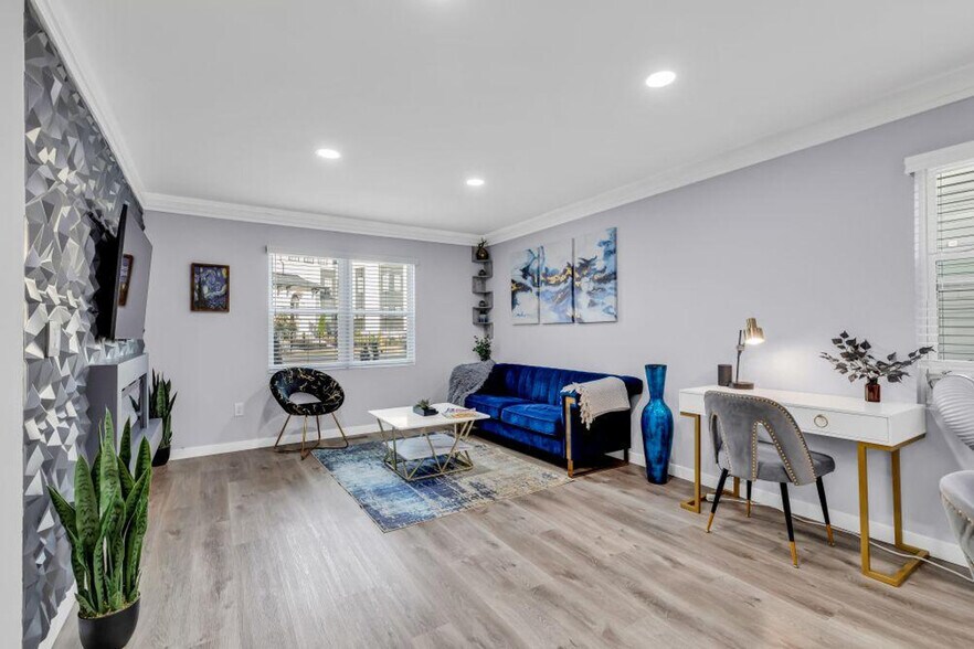 Building Photo - 1000 Parkwood Ave