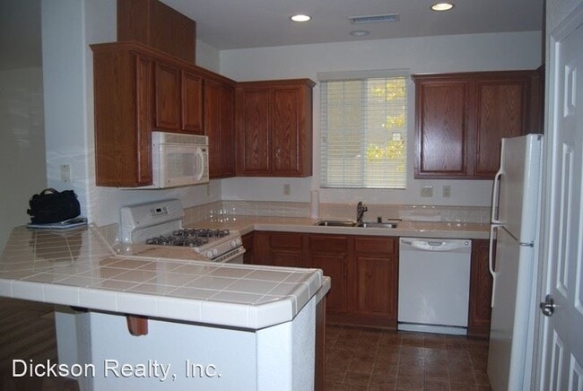 Building Photo - 3 br, 2.5 bath House - 1875 Thousand Acre Way