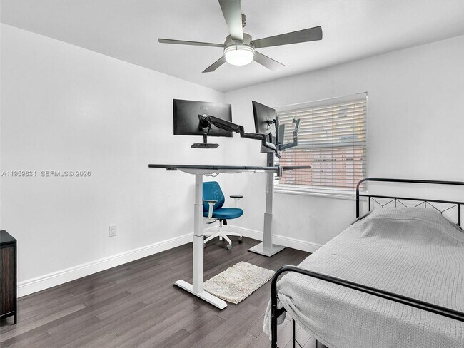 Building Photo - 1459 Rodman St