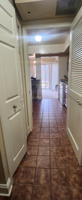 Kitchen flooring - 5906 Niles Dr
