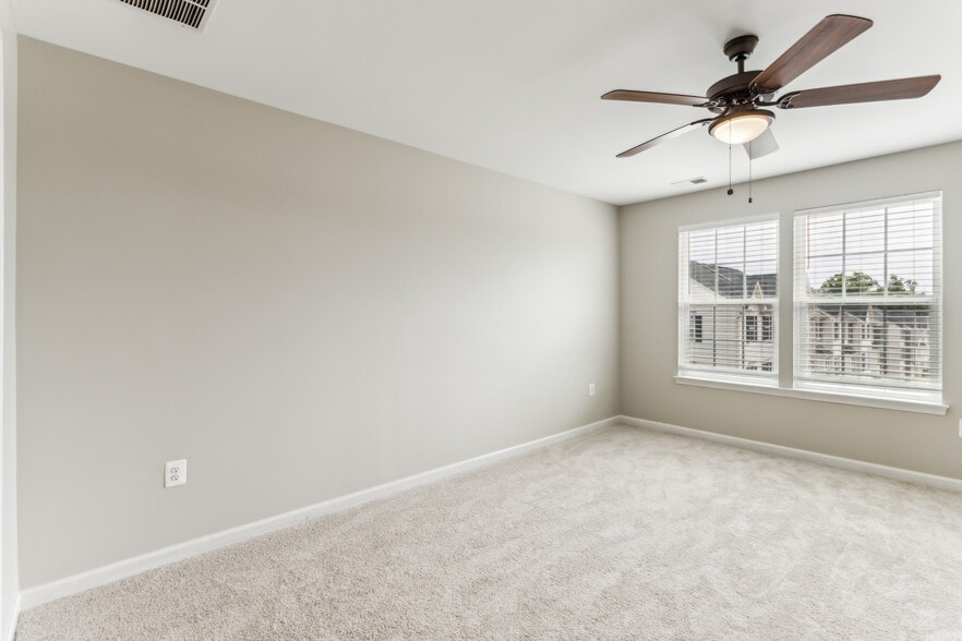 Master Bedroom - 3107 Alliance Ct