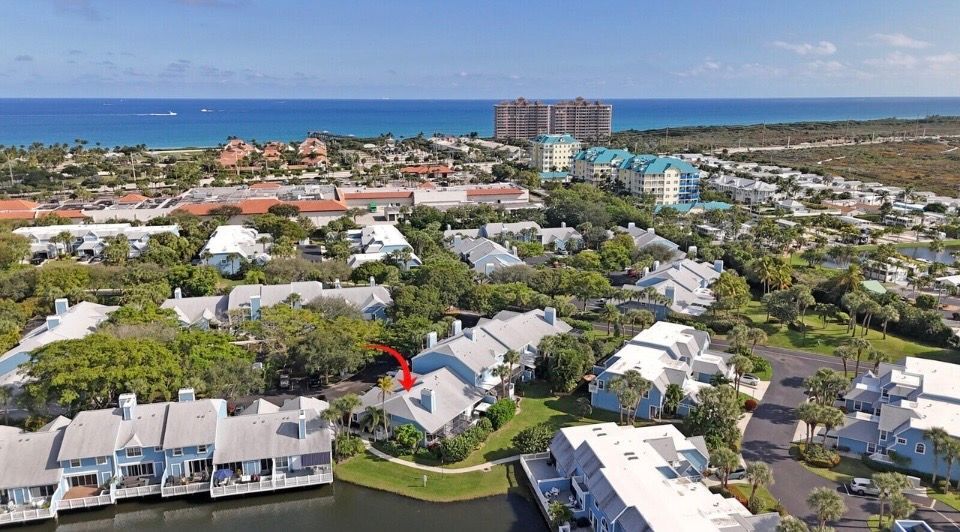 Building Photo - 622 Ocean Dunes Cir