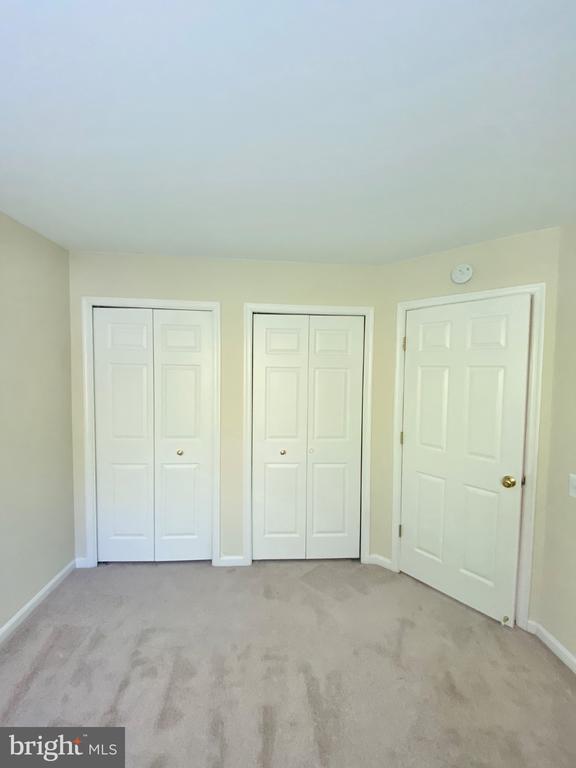 Building Photo - 81 Arell Ct