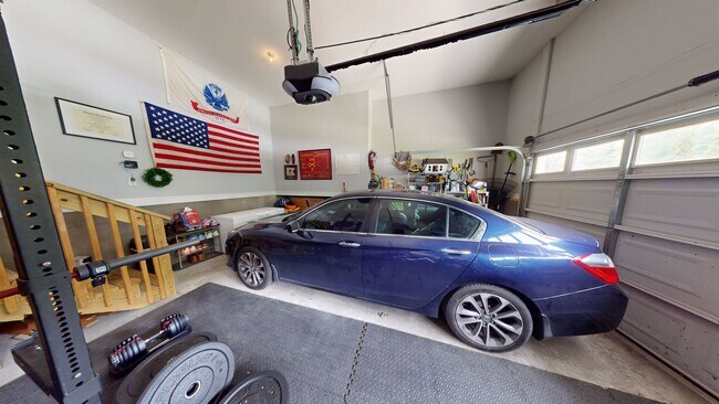 Building Photo - $500 OFF 1st Month's Rent if Leased by 07/...