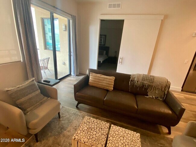 Building Photo - 7300 E Earll Dr