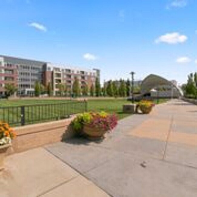 Building Photo - Central Park HOUSE for rent! 2 BLOCKS TO STANLEY MARKETPLACE